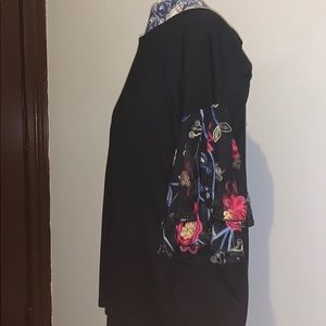 Women’s short sleeve shirt